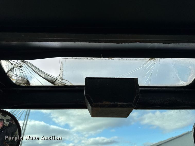 image for item DH9222 1976 Michigan  125B wheel loader