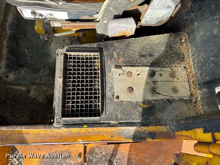 image for item DH9222 1976 Michigan  125B wheel loader