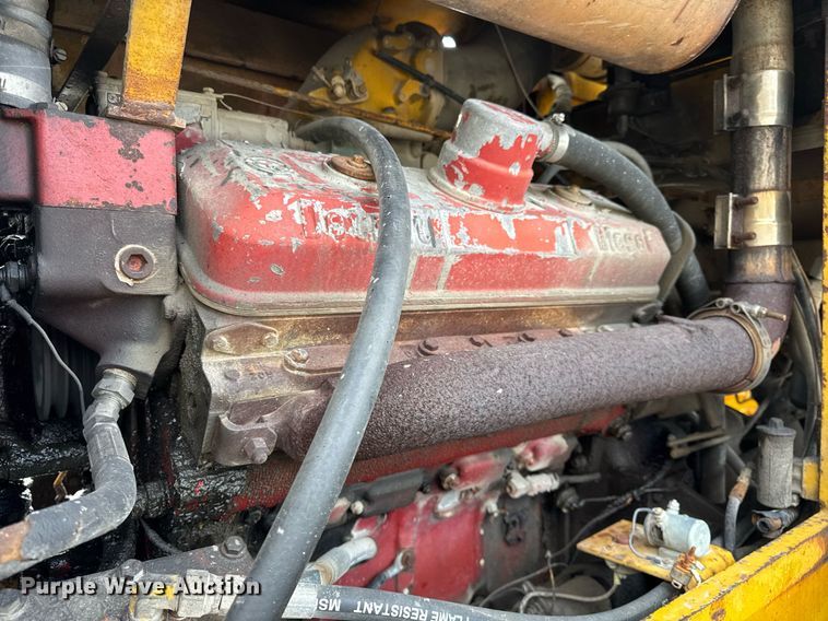 image for item DH9222 1976 Michigan  125B wheel loader