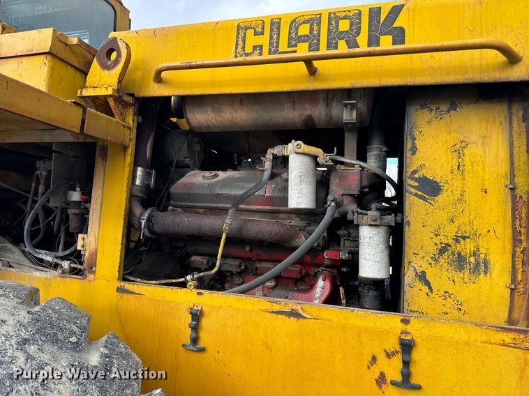 image for item DH9222 1976 Michigan  125B wheel loader