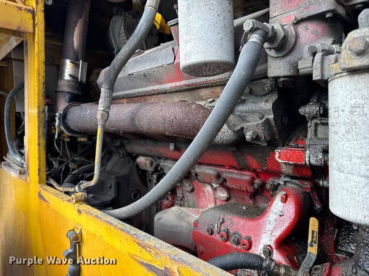 image for item DH9222 1976 Michigan  125B wheel loader