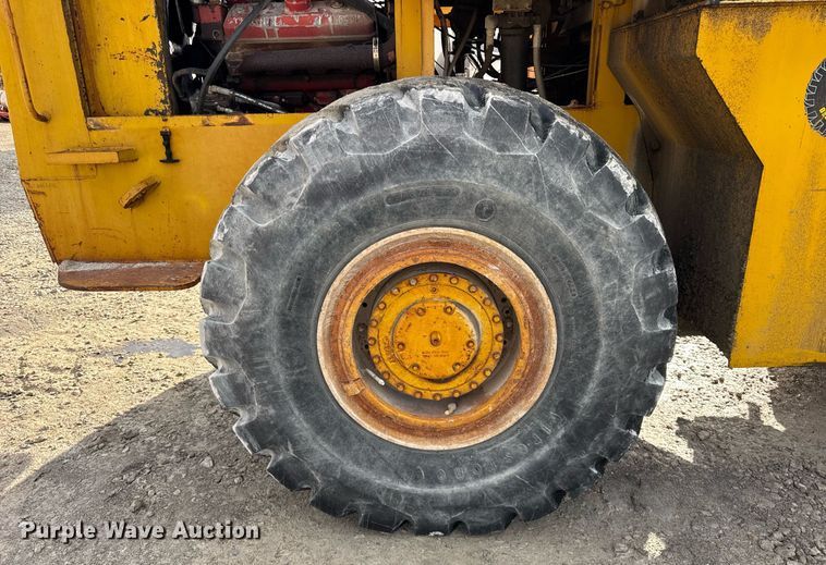 image for item DH9222 1976 Michigan  125B wheel loader