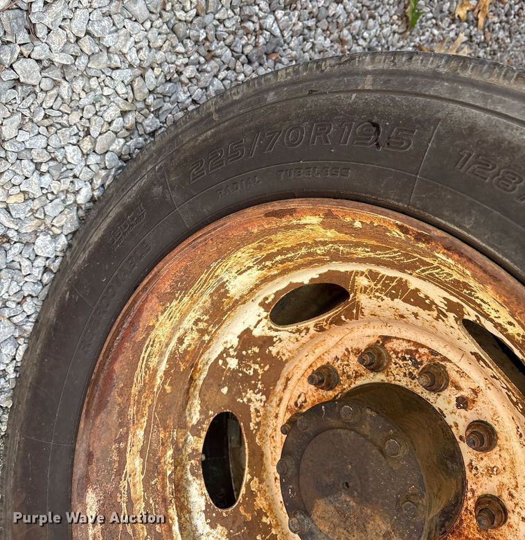 image for item DM1851 2007 Ford F450 Super Duty dump truck