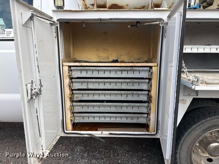 image for item DM5508 2015 Ford F450 Super Duty SuperCab utility / service truck