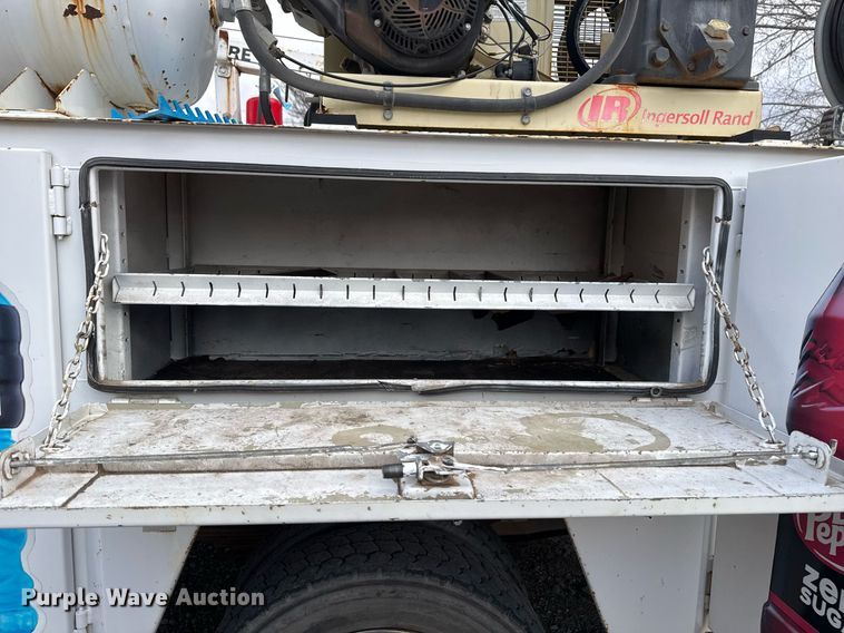 image for item DM5508 2015 Ford F450 Super Duty SuperCab utility / service truck