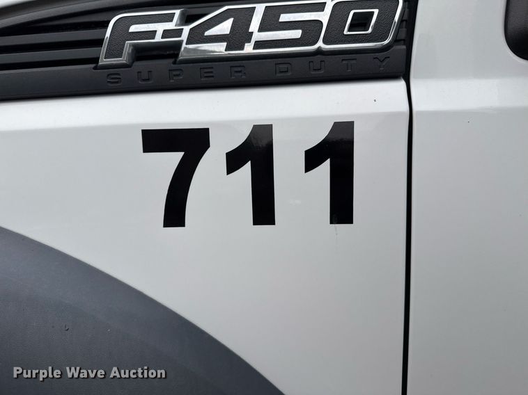image for item DM5508 2015 Ford F450 Super Duty SuperCab utility / service truck