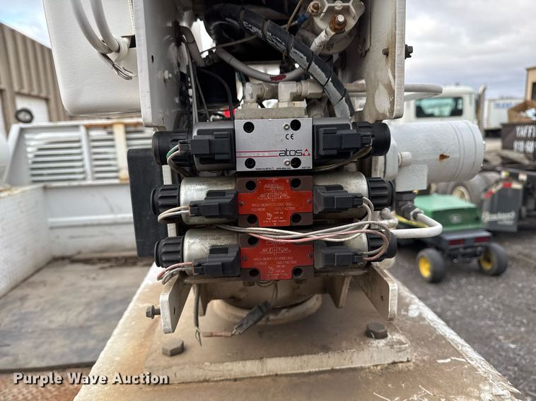 image for item DM5508 2015 Ford F450 Super Duty SuperCab utility / service truck