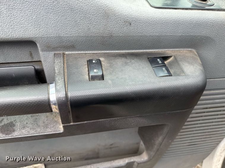 image for item DM5508 2015 Ford F450 Super Duty SuperCab utility / service truck