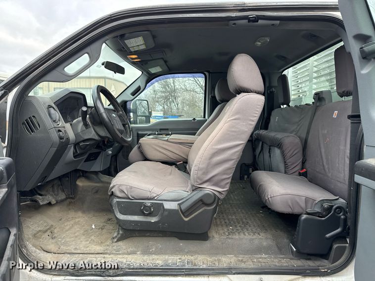 image for item DM5508 2015 Ford F450 Super Duty SuperCab utility / service truck