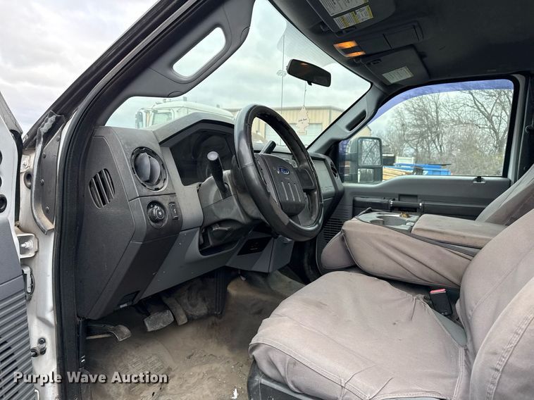 image for item DM5508 2015 Ford F450 Super Duty SuperCab utility / service truck