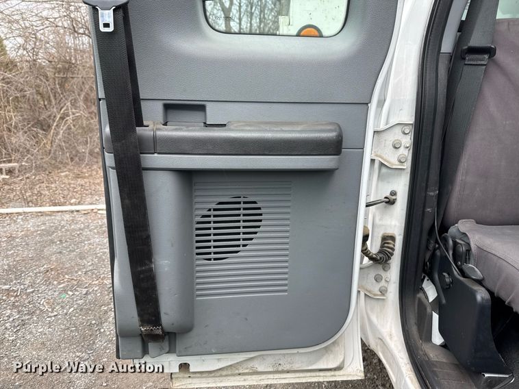 image for item DM5508 2015 Ford F450 Super Duty SuperCab utility / service truck