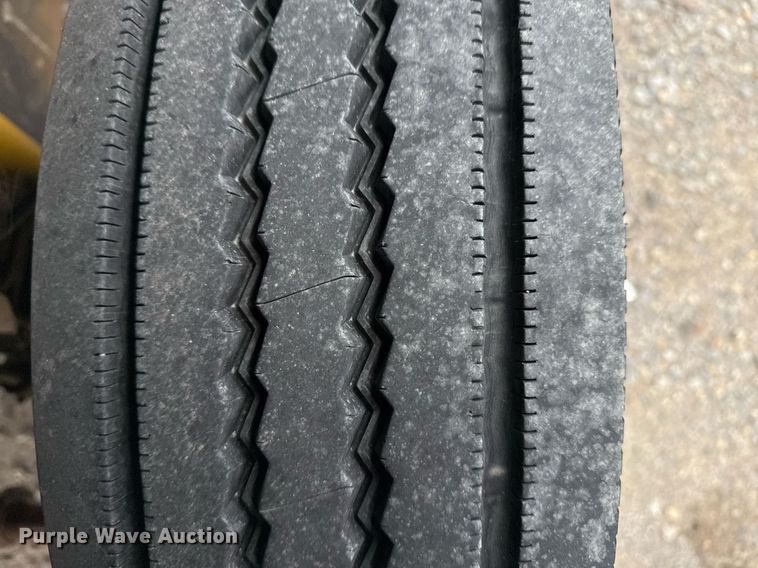 image for item DM5508 2015 Ford F450 Super Duty SuperCab utility / service truck