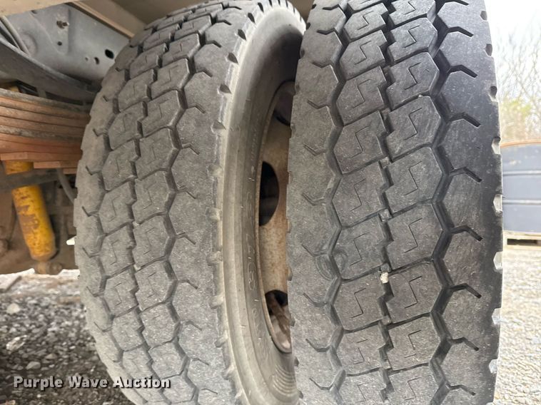 image for item DM5508 2015 Ford F450 Super Duty SuperCab utility / service truck