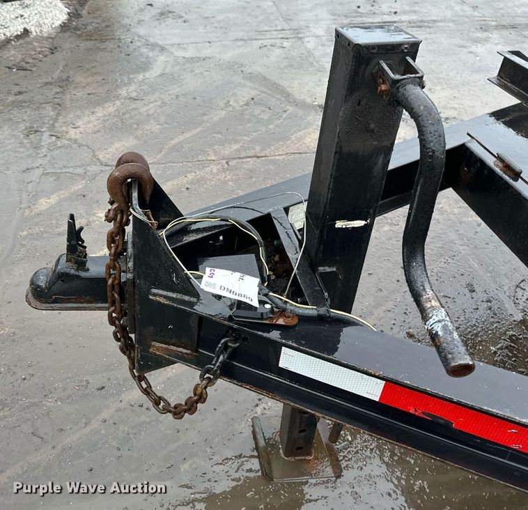 image for item DN0889 2015 Towmaster B6D equipment trailer