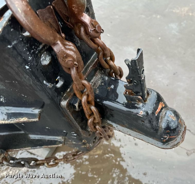 image for item DN0889 2015 Towmaster B6D equipment trailer