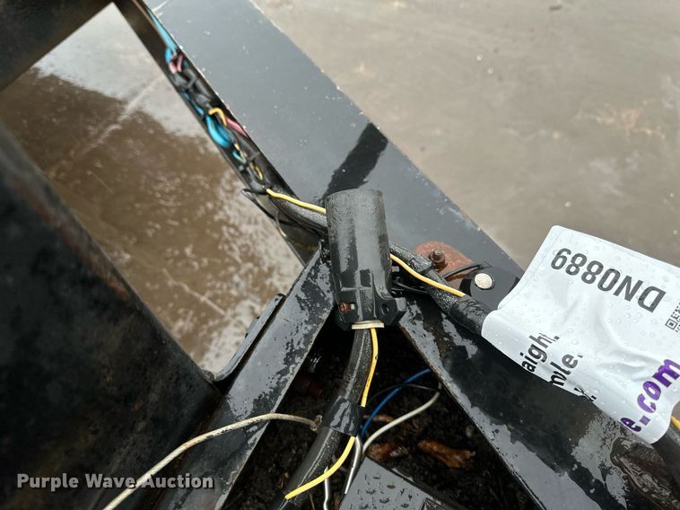 image for item DN0889 2015 Towmaster B6D equipment trailer