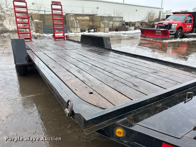 image for item DN0889 2015 Towmaster B6D equipment trailer