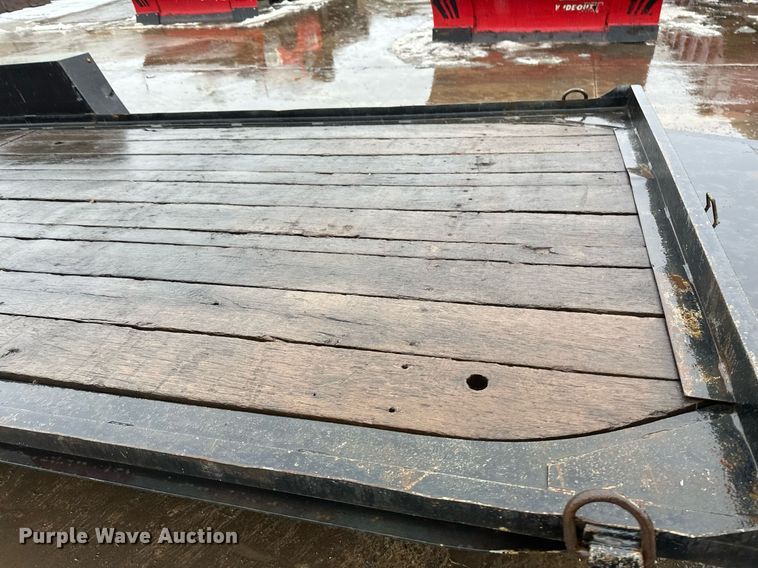 image for item DN0889 2015 Towmaster B6D equipment trailer