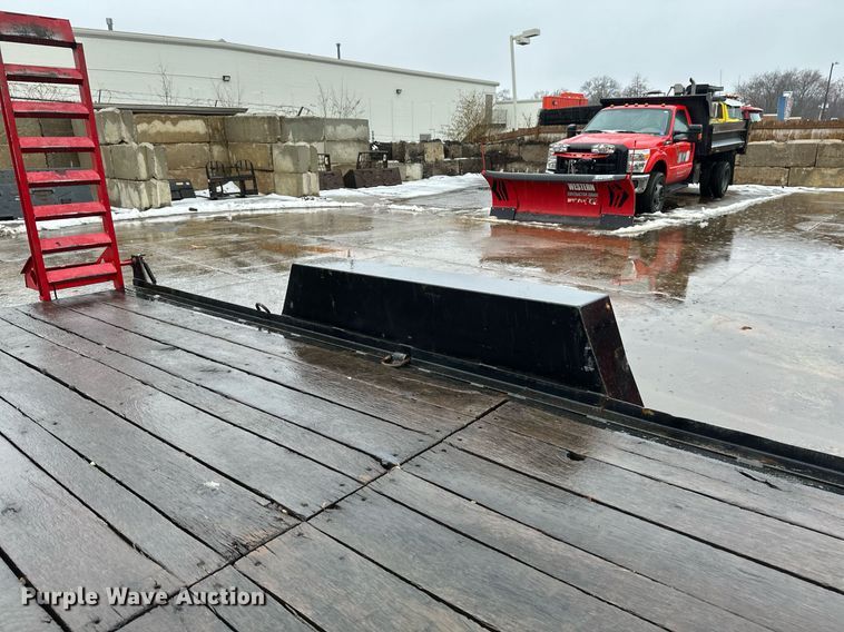 image for item DN0889 2015 Towmaster B6D equipment trailer