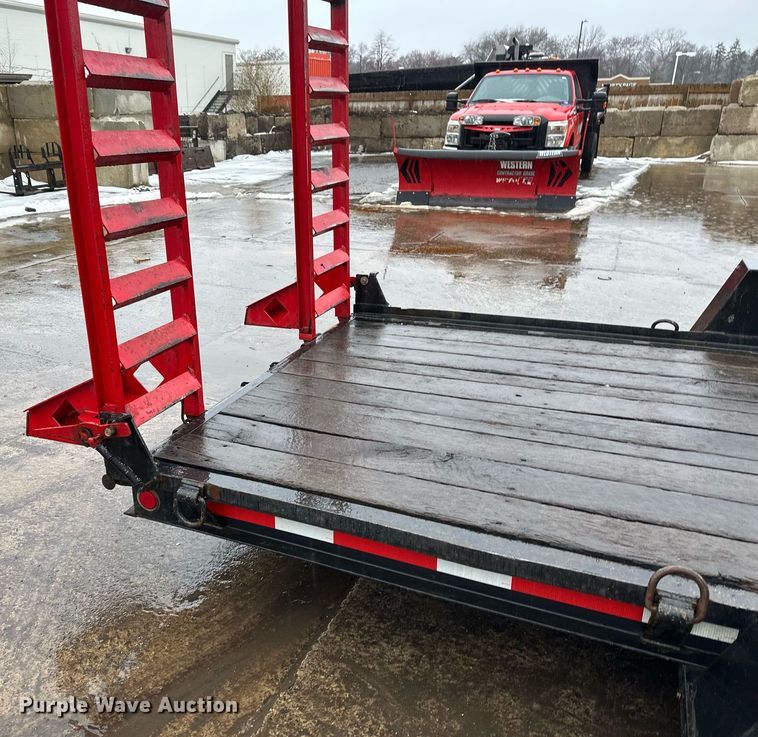image for item DN0889 2015 Towmaster B6D equipment trailer