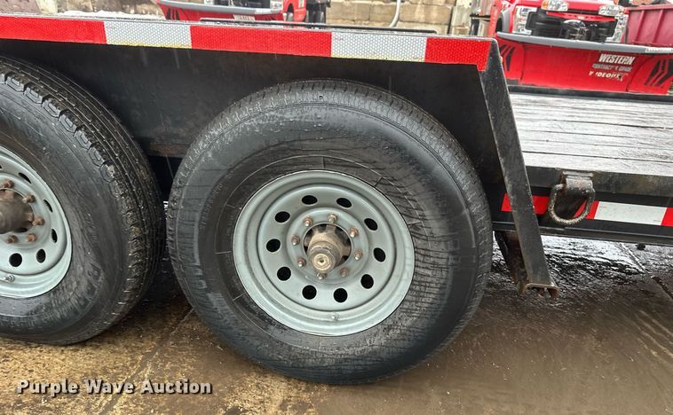 image for item DN0889 2015 Towmaster B6D equipment trailer