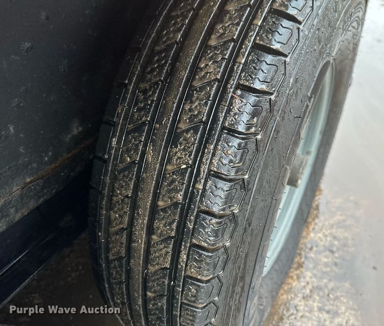 image for item DN0889 2015 Towmaster B6D equipment trailer