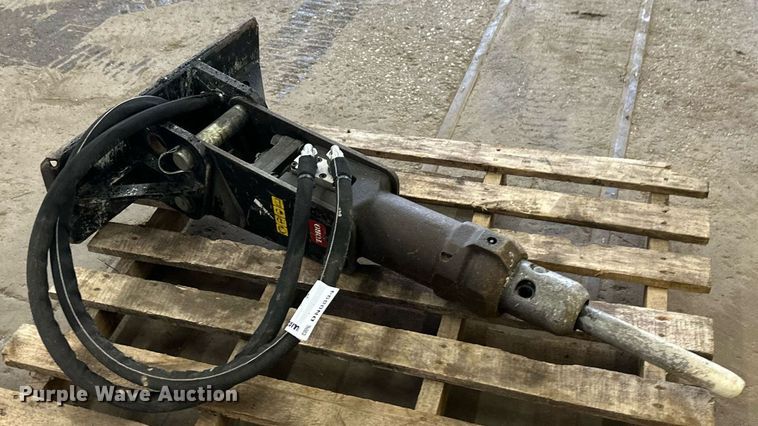 image for item DN0894 2013 Toro compact utility loader breaker