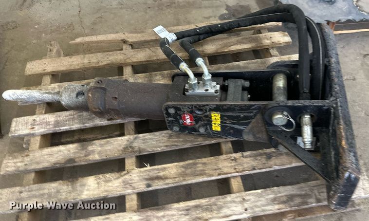 image for item DN0894 2013 Toro compact utility loader breaker