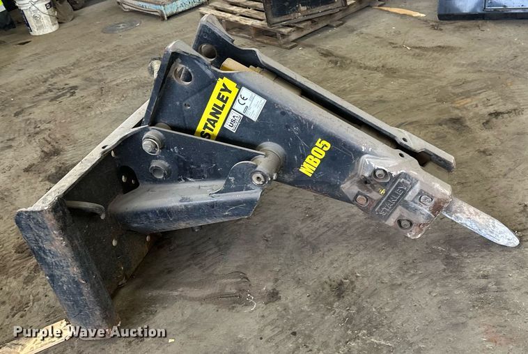 image for item DN0898 Stanley  MB05S02 skid steer breaker