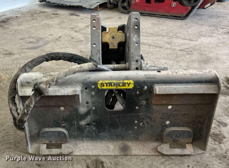 image for item DN0898 Stanley  MB05S02 skid steer breaker