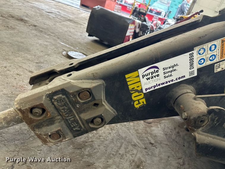 image for item DN0898 Stanley  MB05S02 skid steer breaker