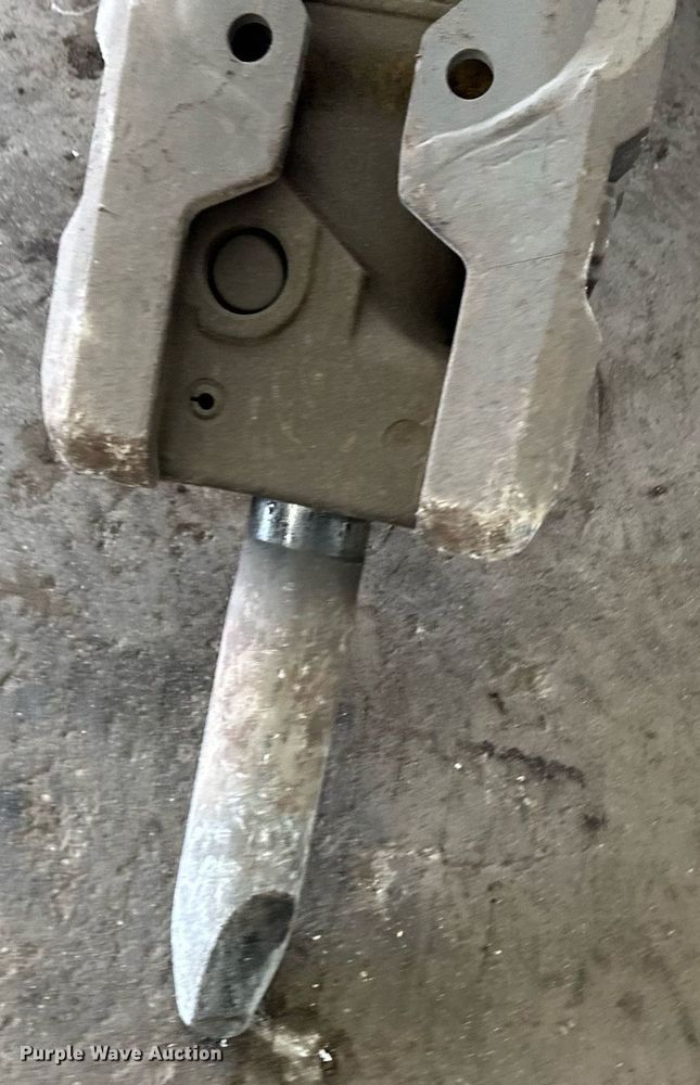 image for item DN0898 Stanley  MB05S02 skid steer breaker