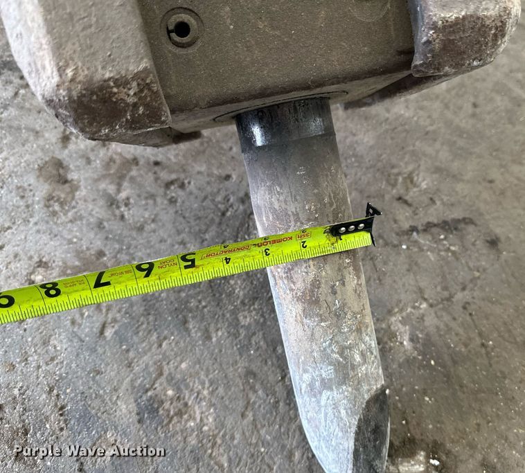 image for item DN0898 Stanley  MB05S02 skid steer breaker