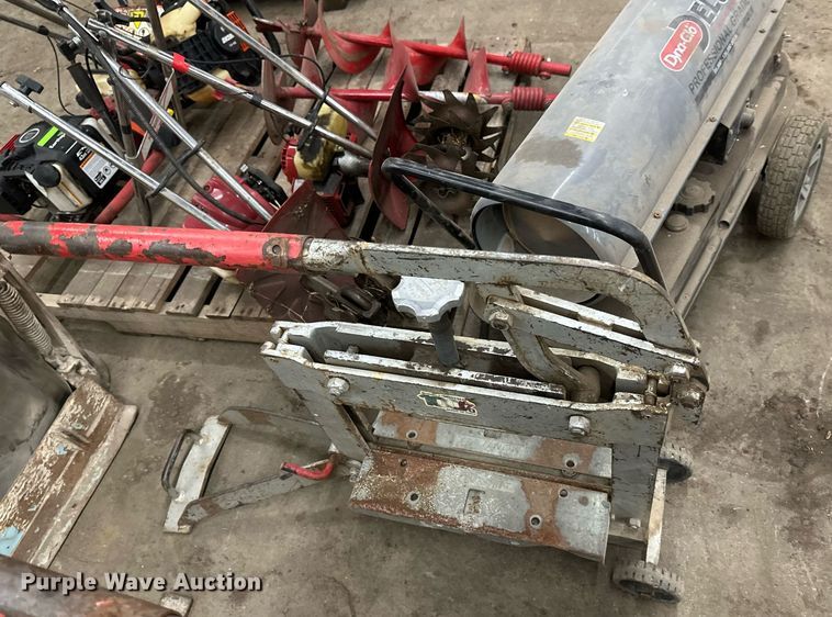 image for item DN0908 Tools