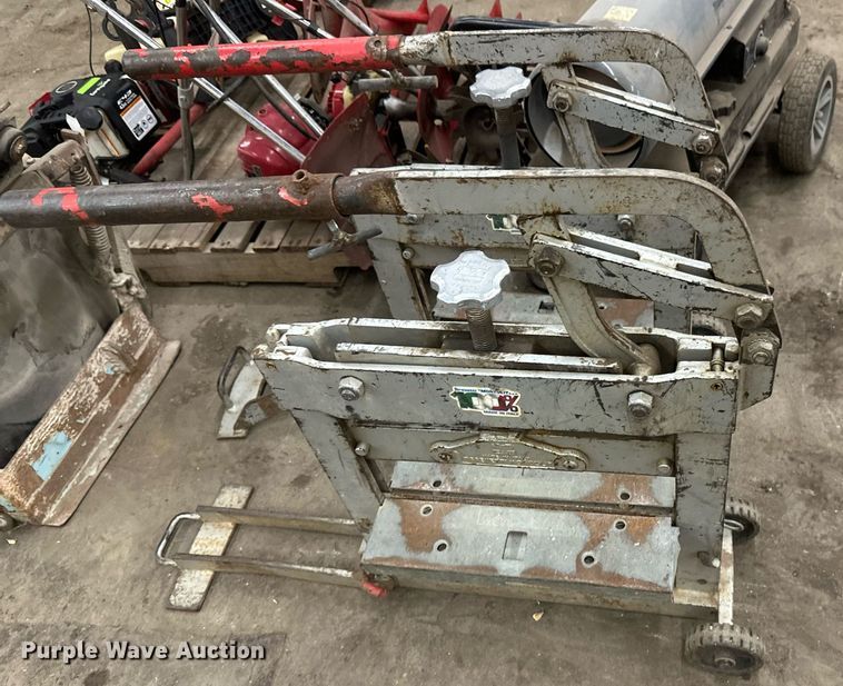 image for item DN0908 Tools