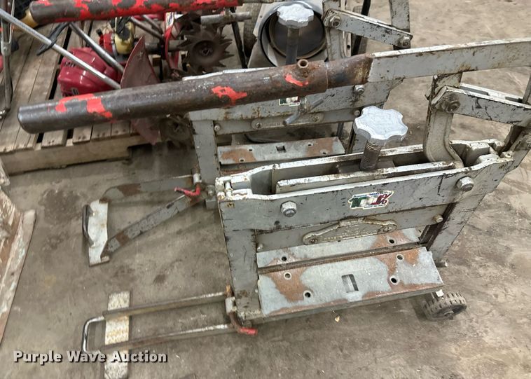 image for item DN0908 Tools