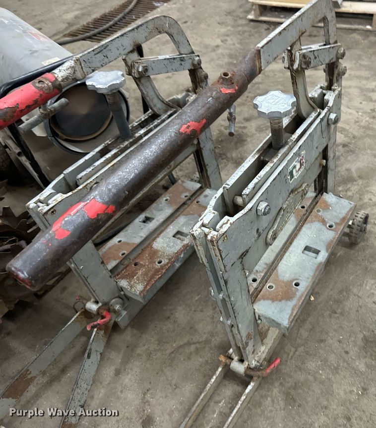 image for item DN0908 Tools