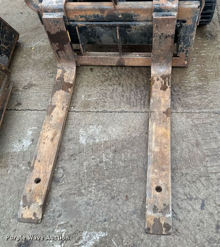 image for item DN0910 Toro Dingo TX 1000 compact utility loader