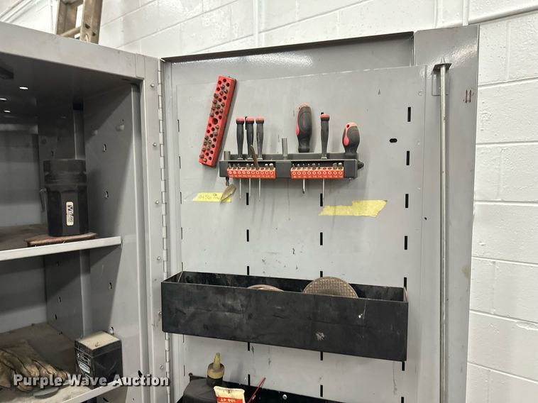 image for item DN0921 Snap-on  toolbox