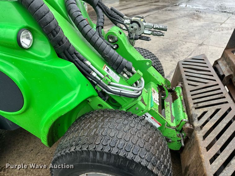 image for item DN0922 2014 Avant 630 compact wheel loader