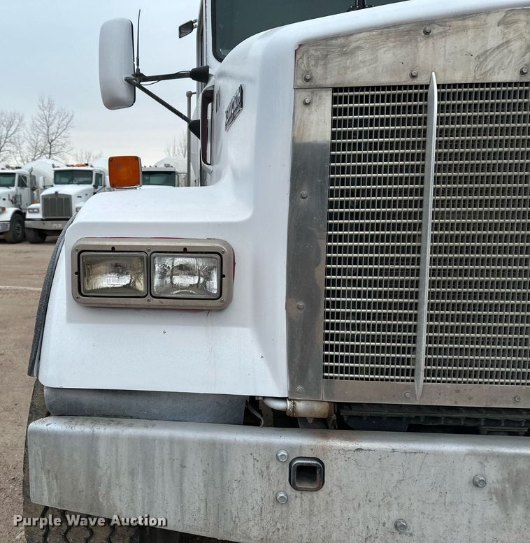 image for item DN0937 2003 Kenworth W900 ready mix truck