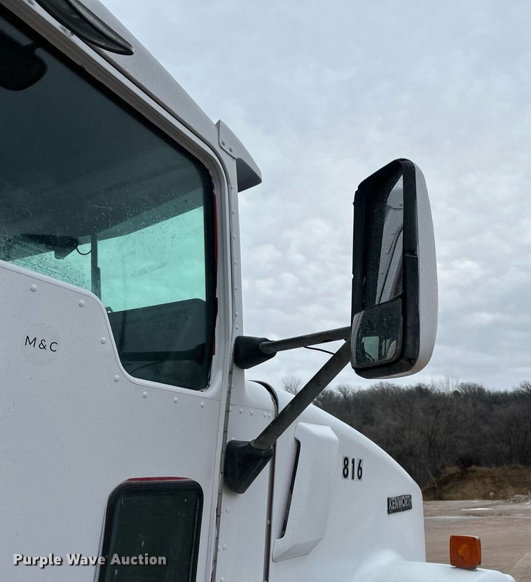 image for item DN0937 2003 Kenworth W900 ready mix truck