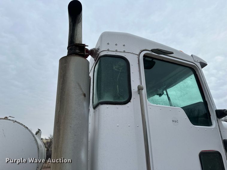 image for item DN0937 2003 Kenworth W900 ready mix truck