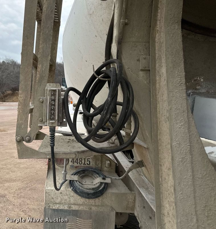 image for item DN0937 2003 Kenworth W900 ready mix truck