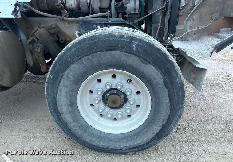 image for item DN0937 2003 Kenworth W900 ready mix truck