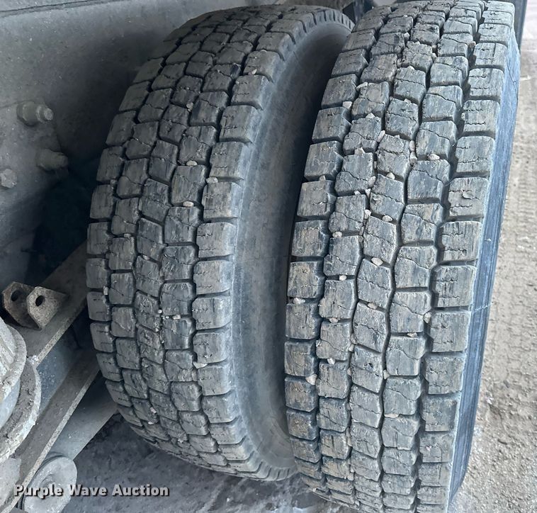 image for item DN0937 2003 Kenworth W900 ready mix truck