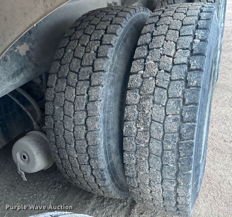 image for item DN0937 2003 Kenworth W900 ready mix truck