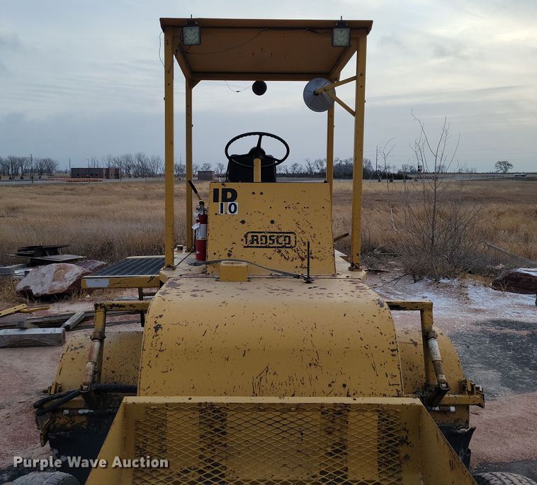 image for item DN3662 Roscoe RB-38 broom