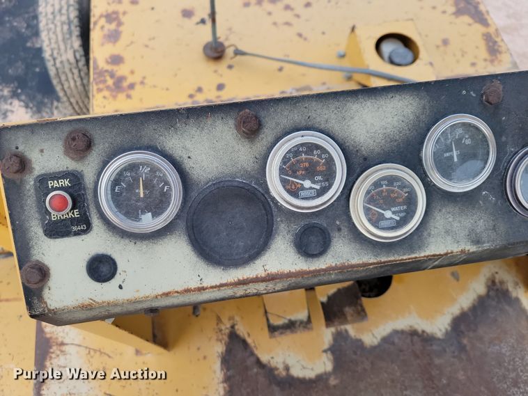 image for item DN3662 Roscoe RB-38 broom