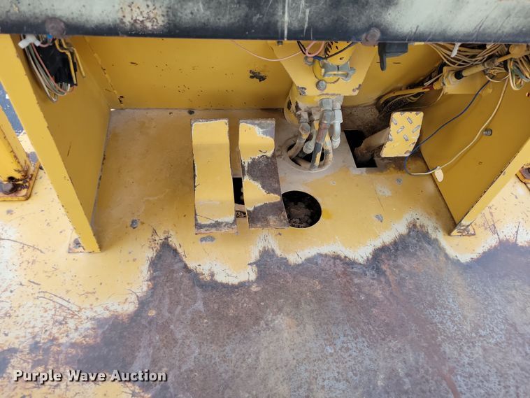 image for item DN3662 Roscoe RB-38 broom